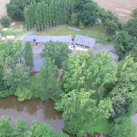 Le Gite De L'Ecurie Forges-la-Foret Luaran gambar